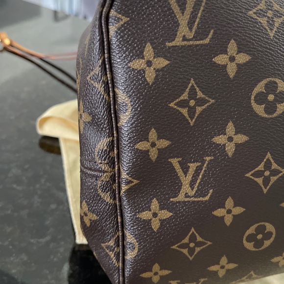 Medium Louis Vuitton Never-full Hand Bag - Picture 6 of 10